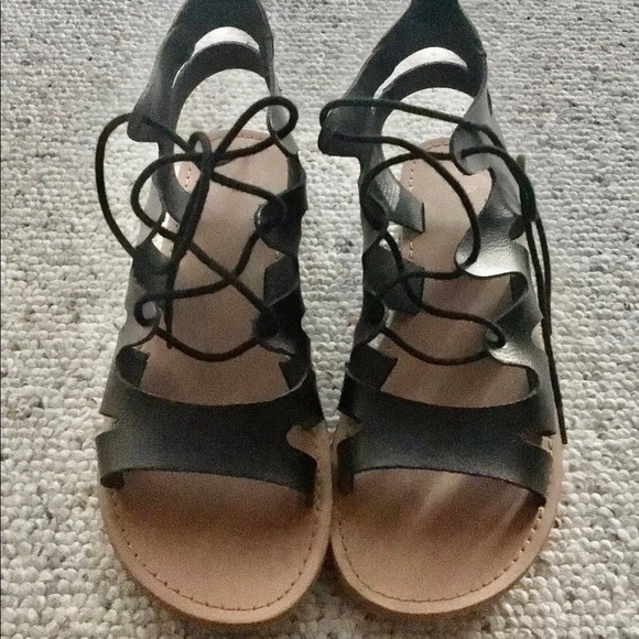 NWT Gap black gladiator sandals size 7 - Picture 7 of 12